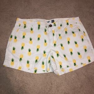 Old Navy pineapple shorts